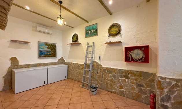 Återförsäljning - trespaso -
Mil Palmeras