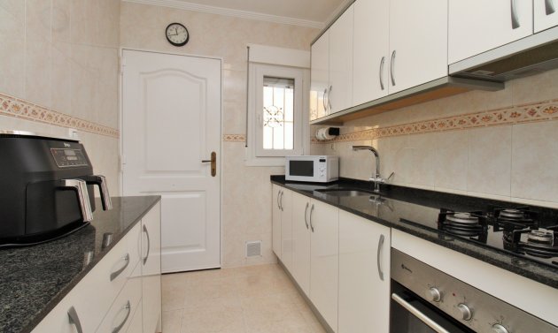 Resale - Bungalow -
Villamartín - Villamartin