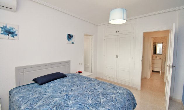 Resale - Bungalow -
Villamartín - Villamartin