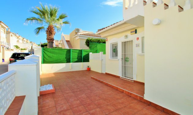 Resale - Bungalow -
Villamartín - Villamartin