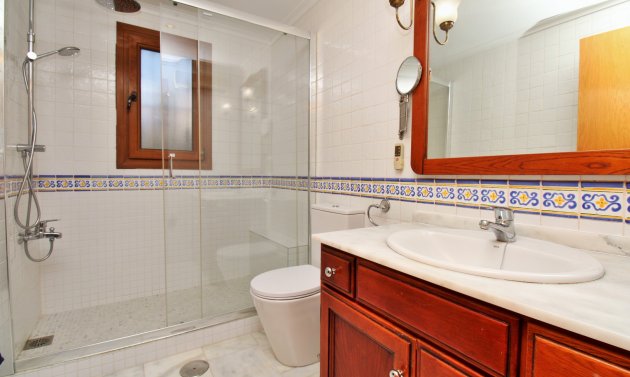 Wiederverkauf - Villa -
San Miguel de Salinas