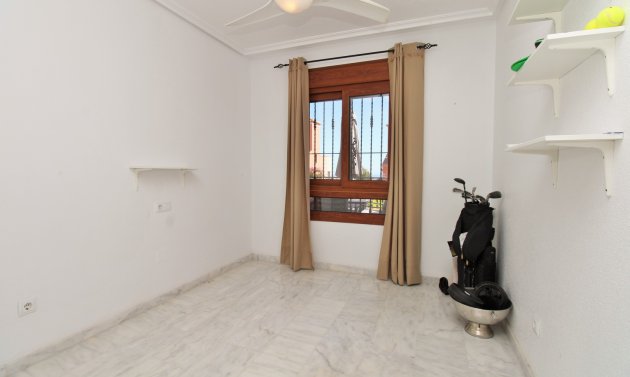 Wiederverkauf - Villa -
San Miguel de Salinas