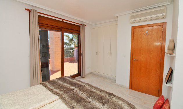 Wiederverkauf - Villa -
San Miguel de Salinas