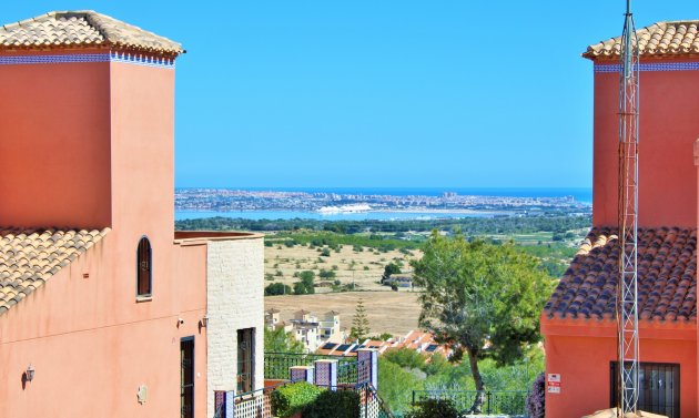 Wiederverkauf - Villa -
San Miguel de Salinas