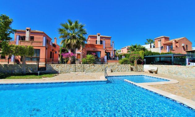 Wiederverkauf - Villa -
San Miguel de Salinas