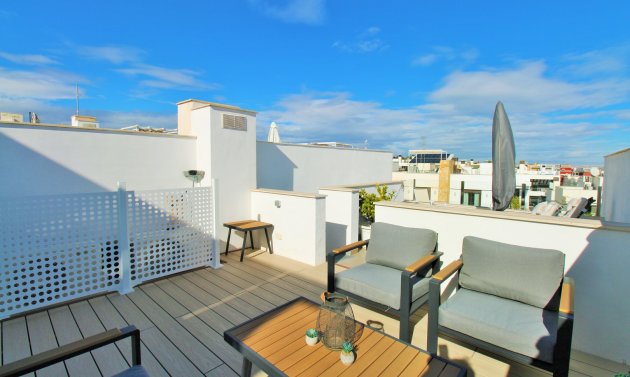 Wiederverkauf - Stadthaus -
Villamartín - Villamartin