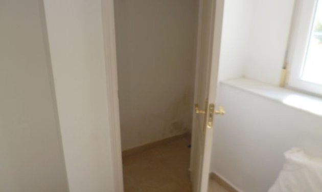 Reventa - Villa -
Villamartín - Villamartin