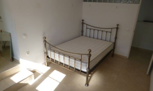 Reventa - Villa -
Villamartín - Villamartin