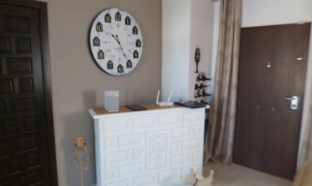 Reventa - Villa -
Villamartín - Villamartin