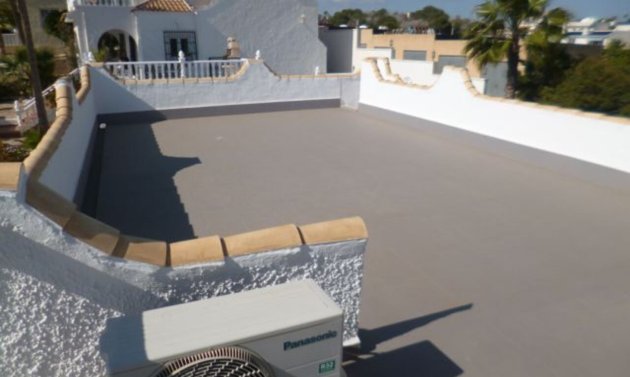 Reventa - Villa -
Villamartín - Villamartin