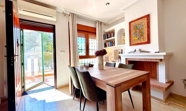 Reventa - Adosado -
Orihuela Costa - Villamartín