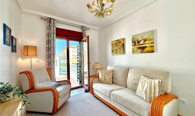 Reventa - Adosado -
Orihuela Costa - Villamartín