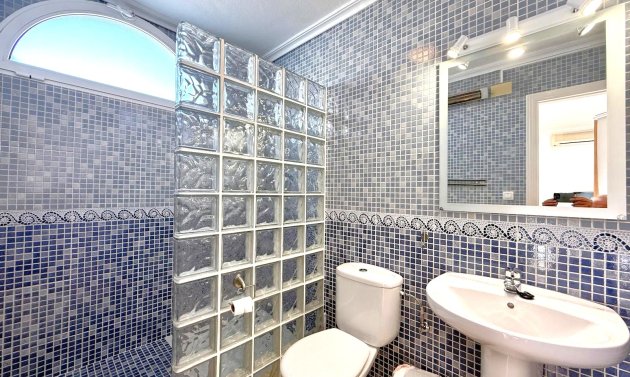 Reventa - Adosado -
Orihuela Costa - Villamartín