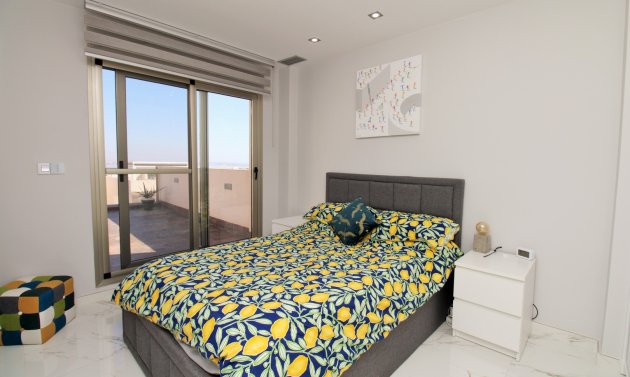 Reventa - Villa -
Villamartín - Villamartin