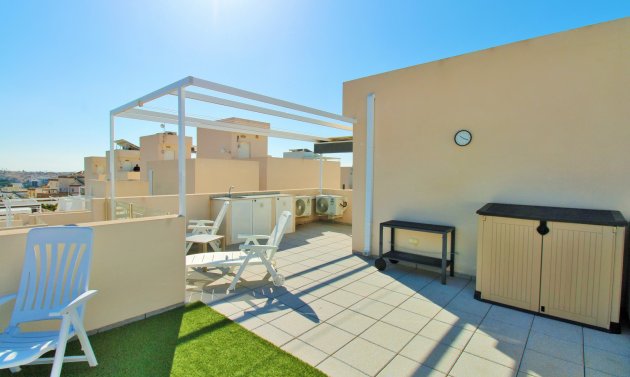 Reventa - Villa -
Villamartín - Villamartin