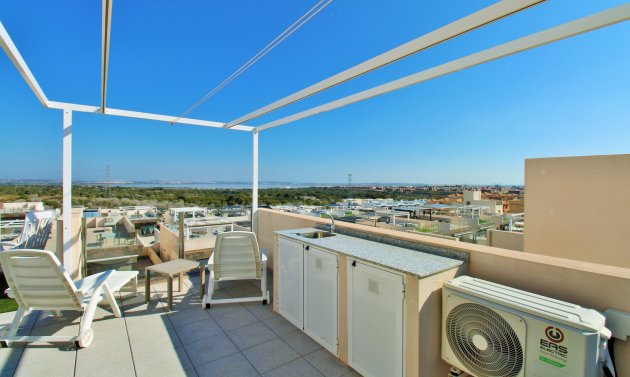 Reventa - Villa -
Villamartín - Villamartin