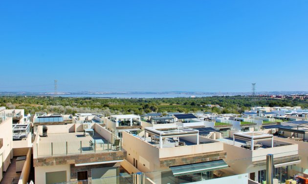 Reventa - Villa -
Villamartín - Villamartin