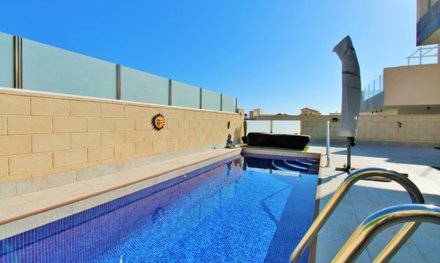 Reventa - Villa -
Villamartín - Villamartin