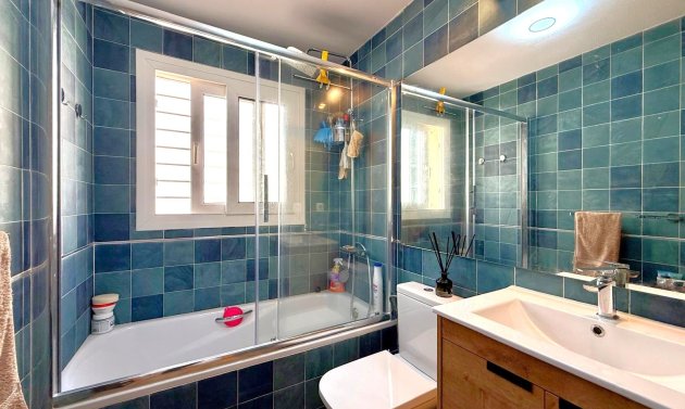 Resale - Apartment -
Orihuela Costa - Villamartín