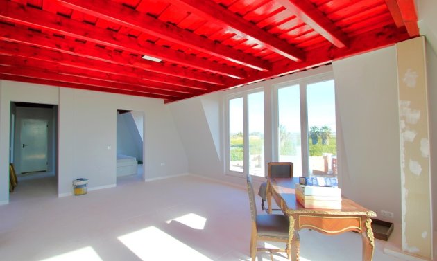 Resale - Villa -
San Miguel de Salinas