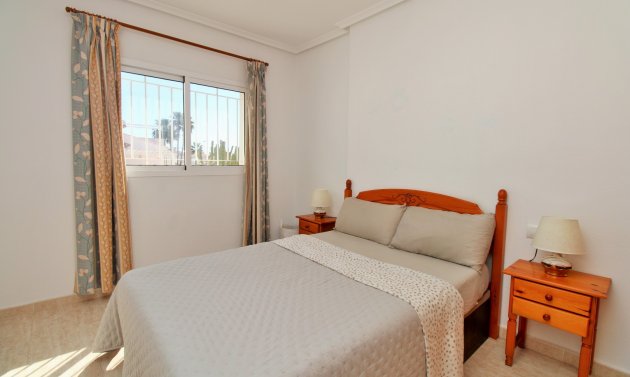Resale - Apartment -
Playa Flamenca