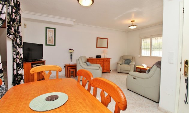 Reventa - Adosado -
Playa Flamenca