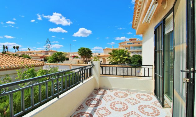 Reventa - Adosado -
Playa Flamenca