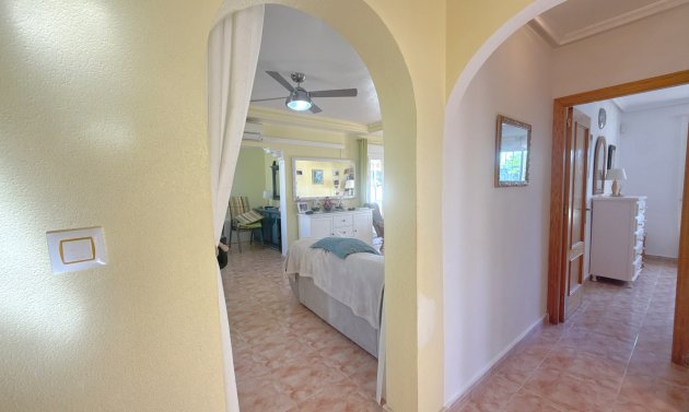 Reventa - Villa -
Cabo Roig - Cabo Roig>La Regia