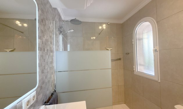 Reventa - Villa -
Cabo Roig - Cabo Roig>La Regia