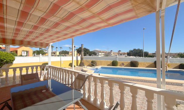 Reventa - Villa -
Cabo Roig - Cabo Roig>La Regia