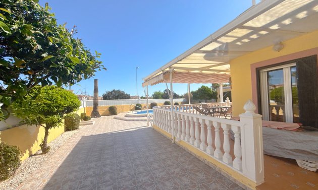 Reventa - Villa -
Cabo Roig - Cabo Roig>La Regia