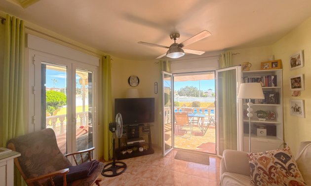 Reventa - Villa -
Cabo Roig - Cabo Roig>La Regia