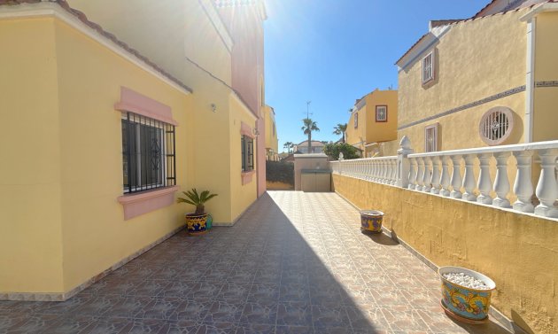 Reventa - Villa -
Cabo Roig - Cabo Roig>La Regia