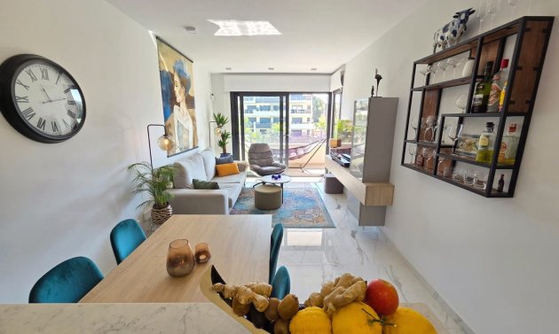Reventa - Apartamento -
Orihuela Costa - Los Altos