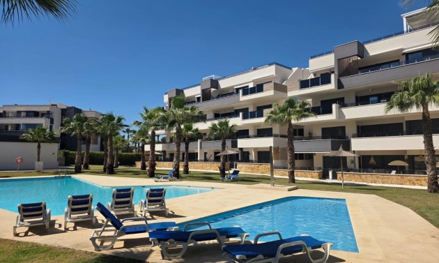 Reventa - Apartamento -
Orihuela Costa - Los Altos