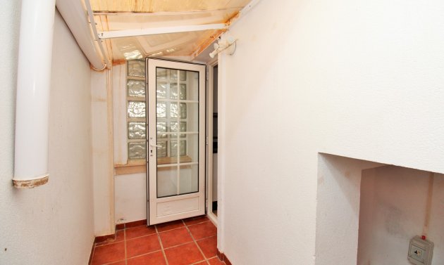 Wiederverkauf - Stadthaus -
Villamartín - Villamartin