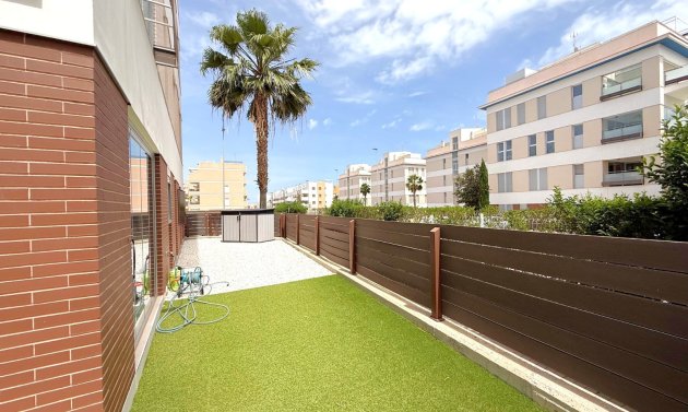 Resale - Apartment -
Orihuela Costa - Villamartín