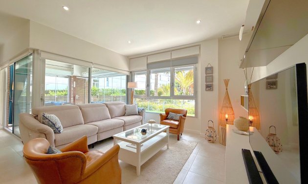 Resale - Apartment -
Orihuela Costa - Villamartín