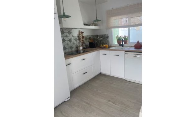 Resale - Villa -
Orihuela Costa - Campoamor