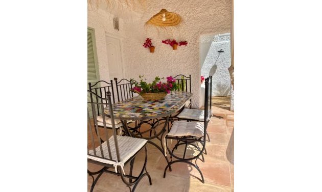 Resale - Villa -
Orihuela Costa - Campoamor