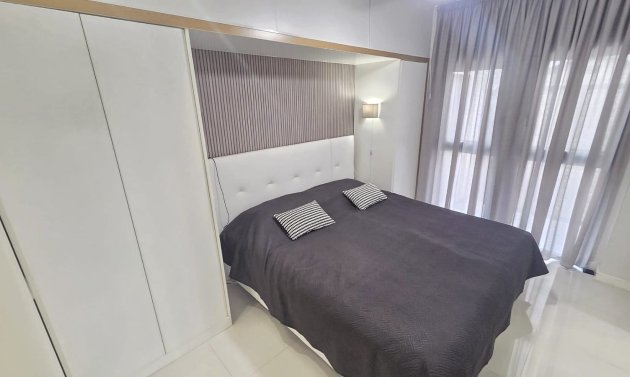 Reventa - Apartamento -
Villamartín - Los Dolses