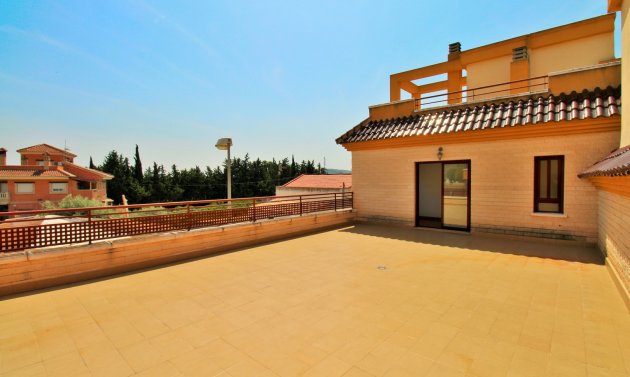 Reventa - Semi Detached House -
Orihuela - Los Desamparados