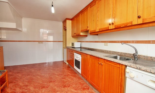 Reventa - Semi Detached House -
Orihuela - Los Desamparados