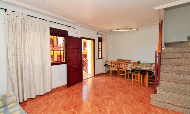 Reventa - Semi Detached House -
Orihuela - Los Desamparados