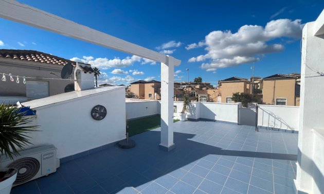 Reventa - Bungalow -
Punta Prima - Serena