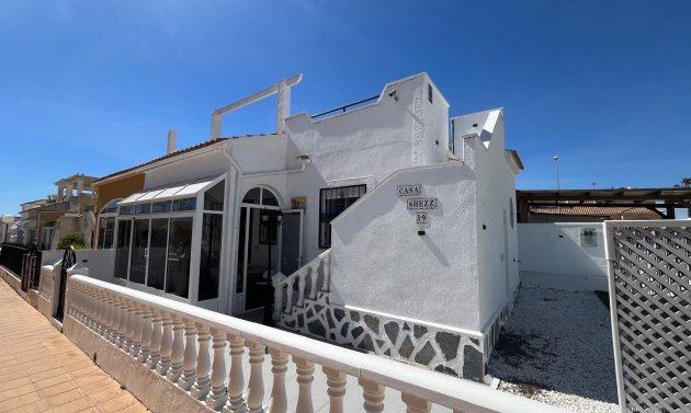 Reventa - Bungalow -
Punta Prima - Serena