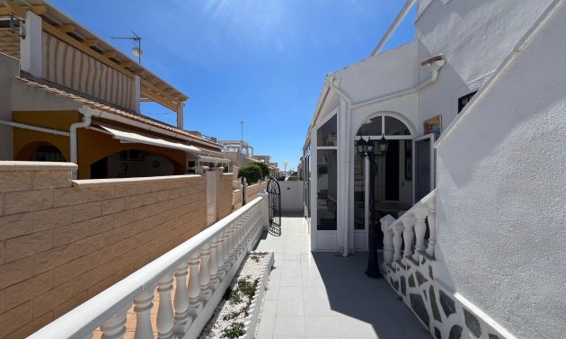Reventa - Bungalow -
Punta Prima - Serena