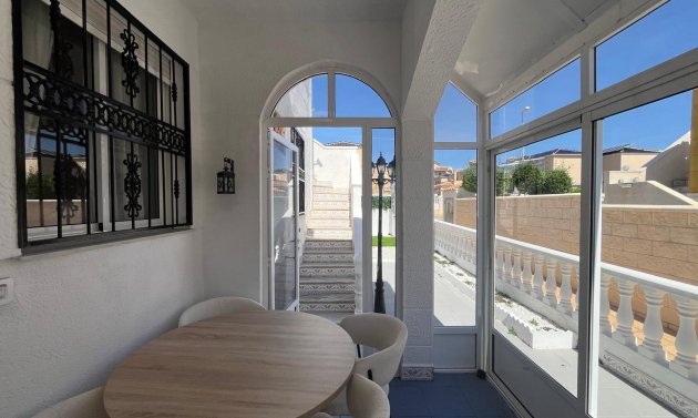 Reventa - Bungalow -
Punta Prima - Serena