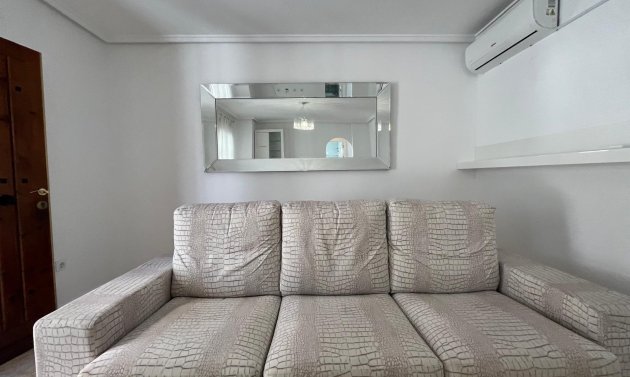 Reventa - Bungalow -
Punta Prima - Serena