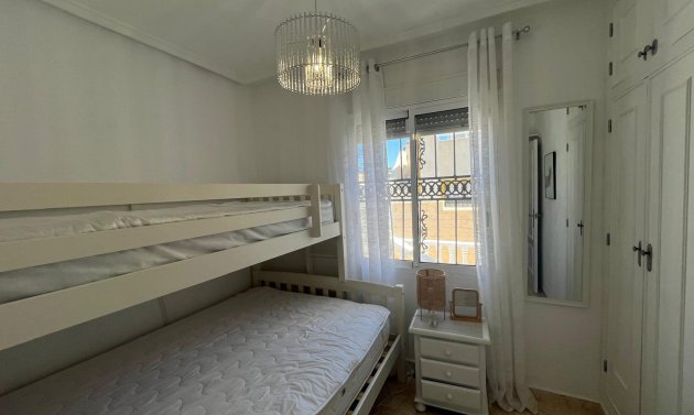 Reventa - Bungalow -
Punta Prima - Serena